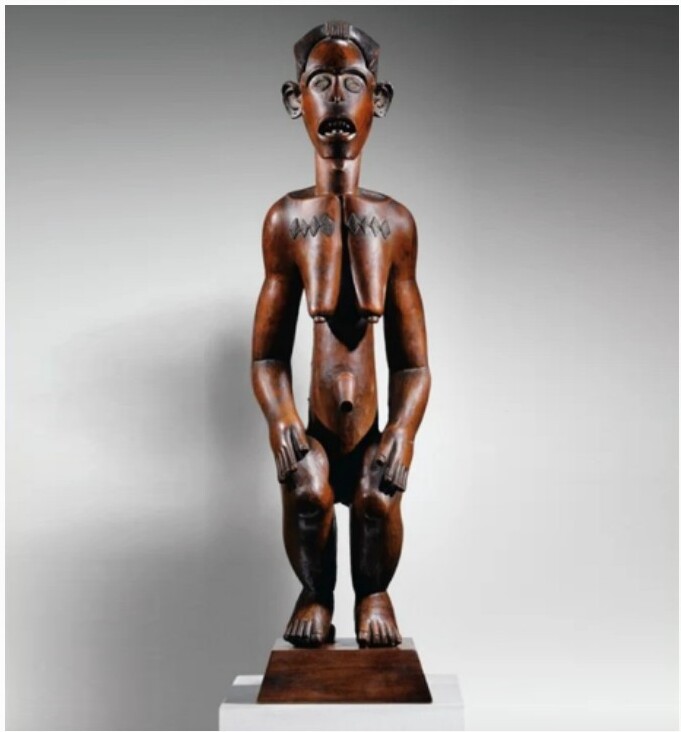 Fang Mabea Statue
